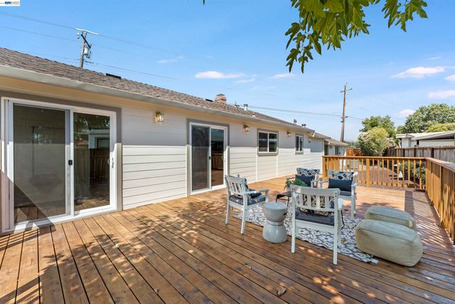 2824 Cowell Rd., Concord, CA 94518