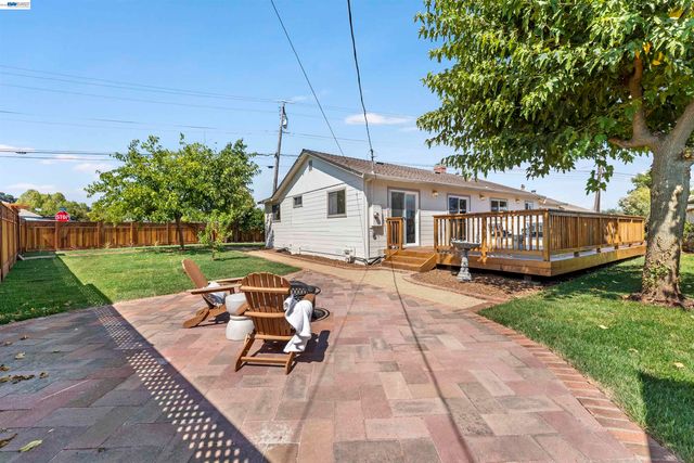 2824 Cowell Rd., Concord, CA 94518