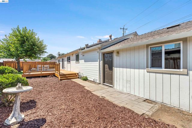 2824 Cowell Rd., Concord, CA 94518