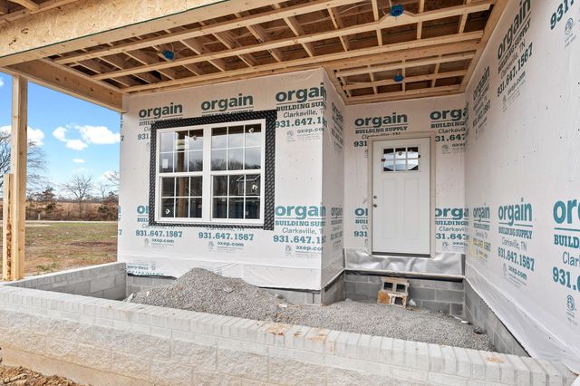 1105 Black Rock Rd, Clarksville, TN 37040