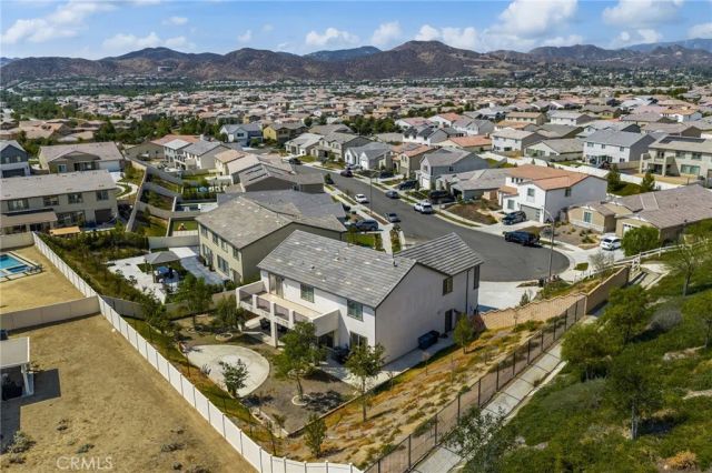 29384 Kittridge Circle, Menifee, CA 92584