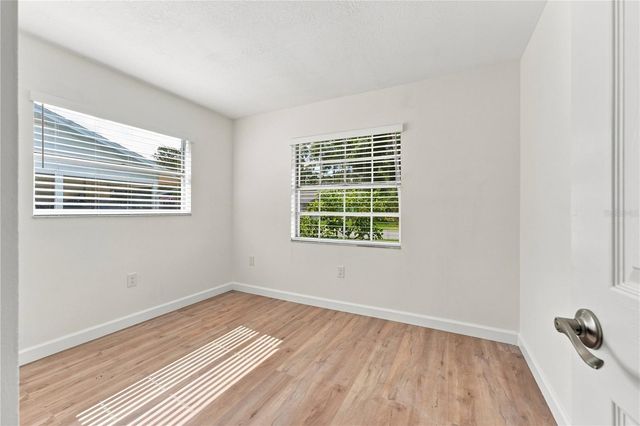 2855 DUEBY STREET, Sarasota, FL 34231