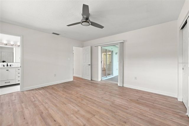 2855 DUEBY STREET, Sarasota, FL 34231