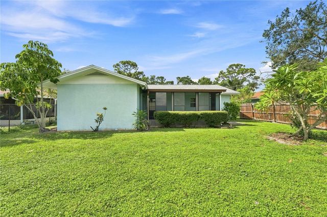 2855 DUEBY STREET, Sarasota, FL 34231
