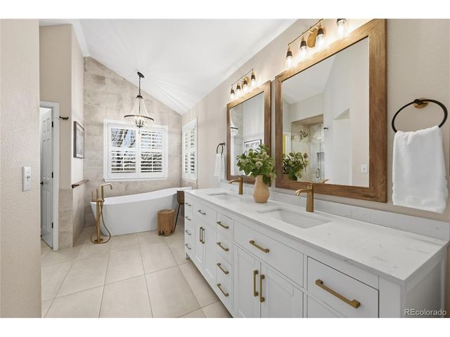 5459 E Dry Creek Cir, Centennial, CO 80122