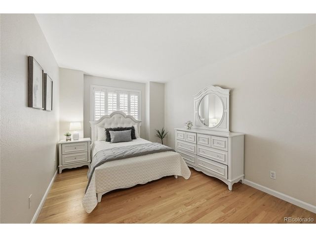 5459 E Dry Creek Cir, Centennial, CO 80122