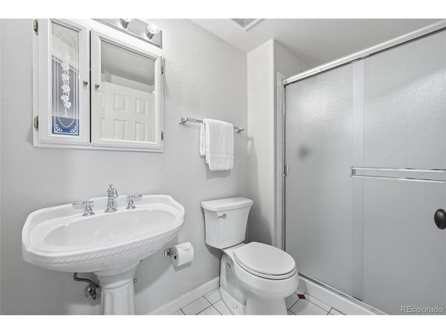 5459 E Dry Creek Cir, Centennial, CO 80122