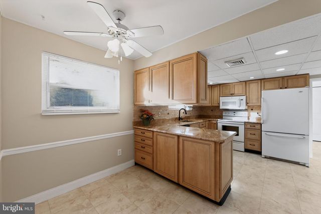 65 RUSSELL RD, Phoenixville, PA 19460