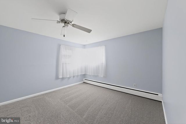 65 RUSSELL RD, Phoenixville, PA 19460