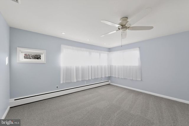 65 RUSSELL RD, Phoenixville, PA 19460