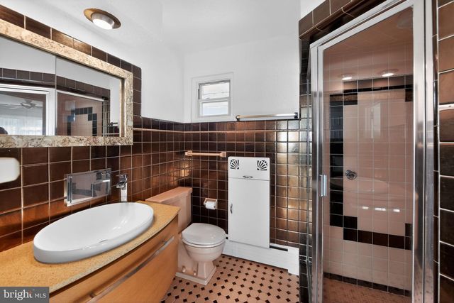 65 RUSSELL RD, Phoenixville, PA 19460