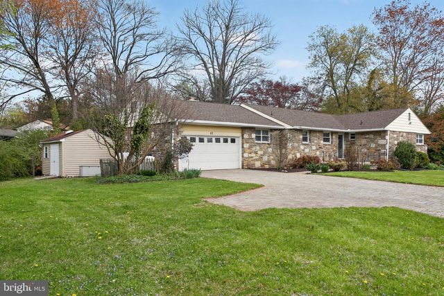 65 RUSSELL RD, Phoenixville, PA 19460