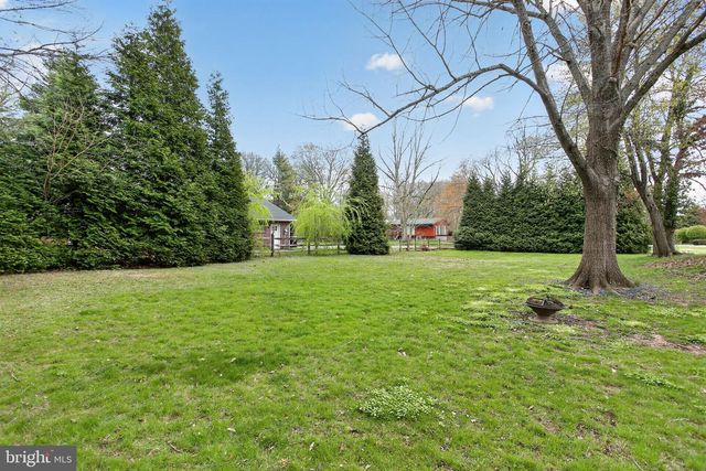 65 RUSSELL RD, Phoenixville, PA 19460