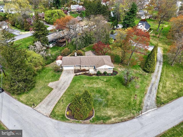 65 RUSSELL RD, Phoenixville, PA 19460