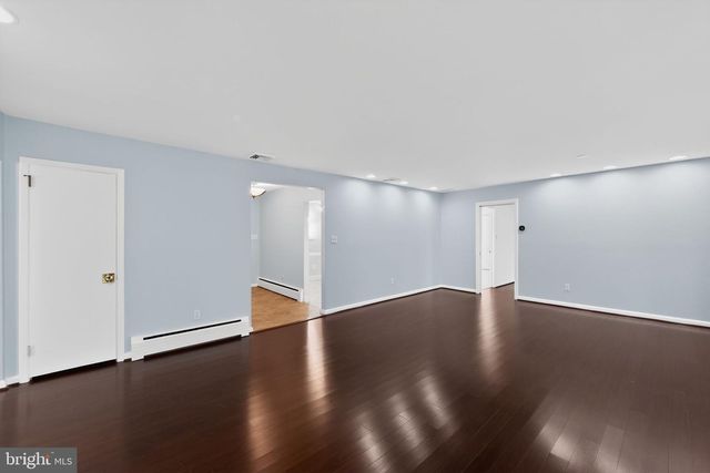 65 RUSSELL RD, Phoenixville, PA 19460