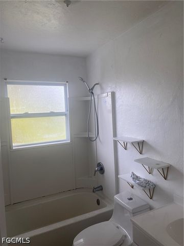 3323 Michigan AVE, Fort Myers, FL 33916