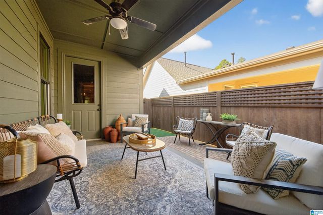 1852 WILLIAMETTE TRACE, Hoover, AL 35244