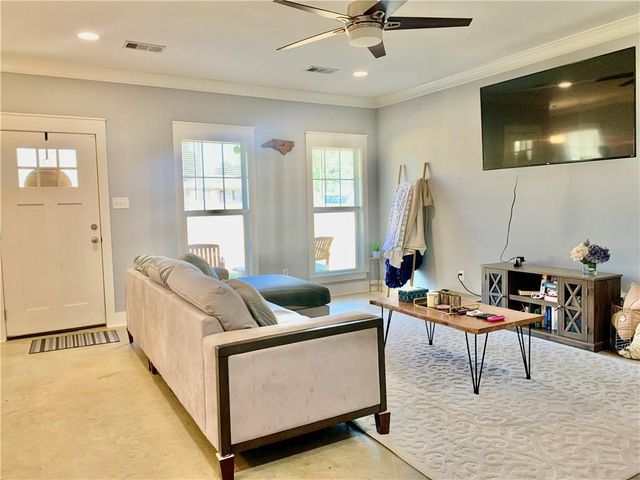 1019 JAG Road, Pineville, LA 71360