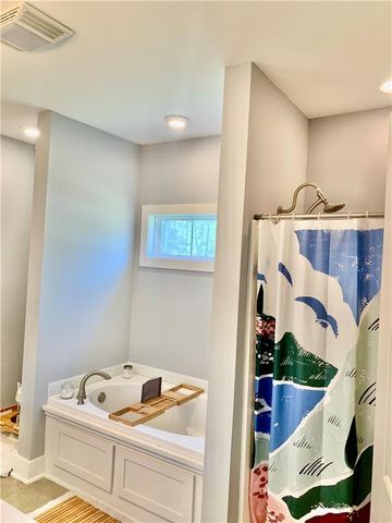 1019 JAG Road, Pineville, LA 71360