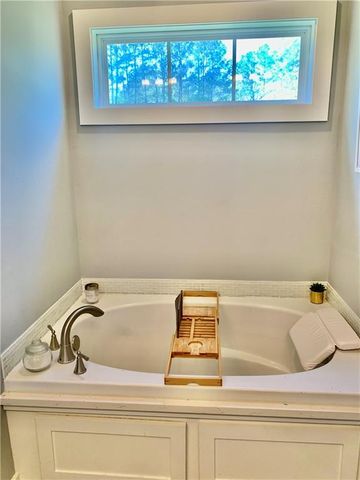 1019 JAG Road, Pineville, LA 71360