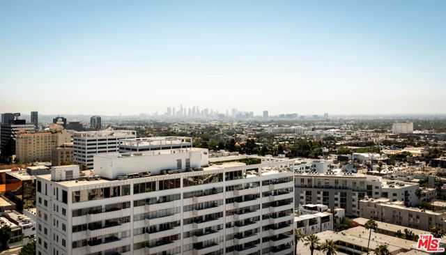 7250 Franklin Avenue 903, Los Angeles, CA 90046