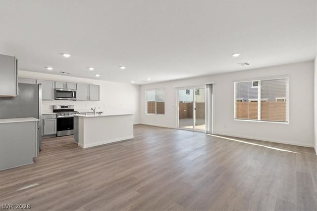 1307 Travis Creek Place 127, North Las Vegas, NV 89084