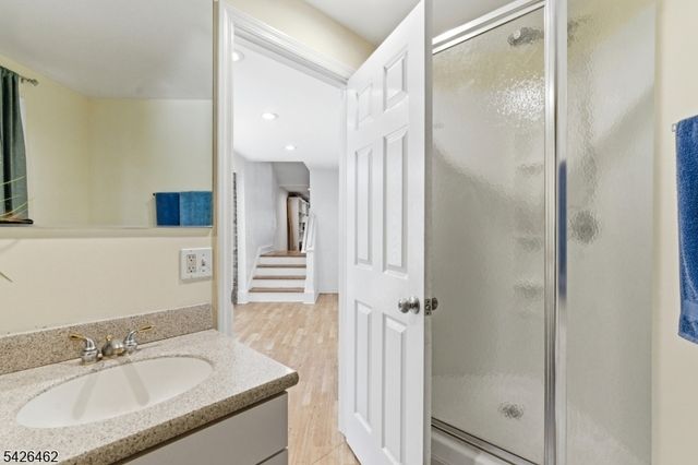 15 Valley Trl, Jefferson Twp., NJ 07438