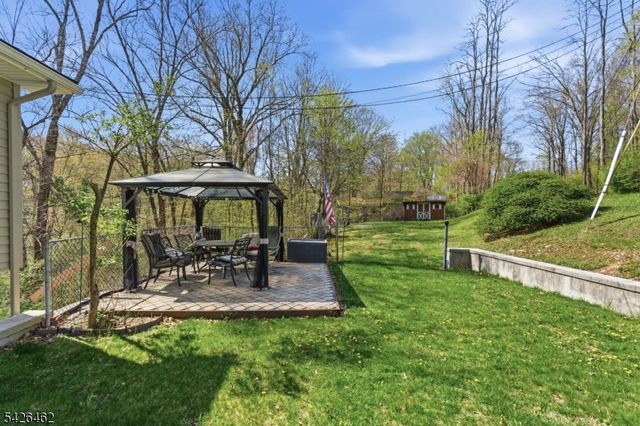 15 Valley Trl, Jefferson Twp., NJ 07438