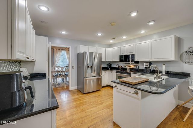 2323 Wynwood Drive, Jonesborough, TN 37659