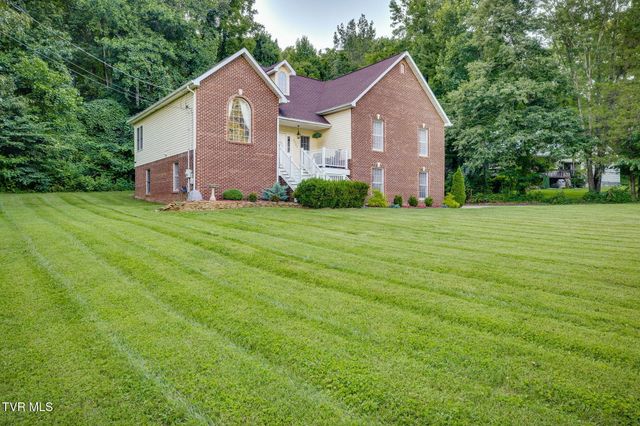 2323 Wynwood Drive, Jonesborough, TN 37659