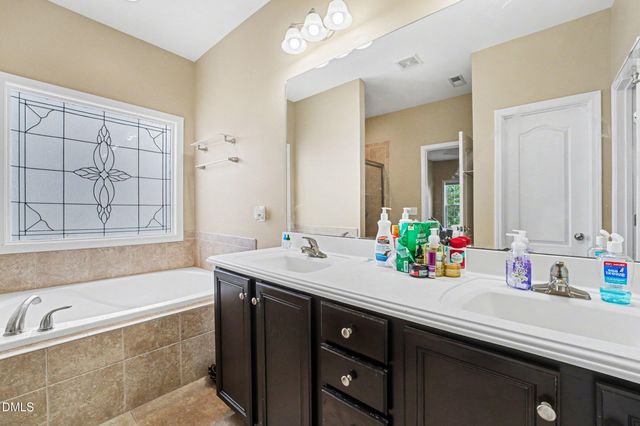 3205 Dove Hunter Circle, Fayetteville, NC 28306