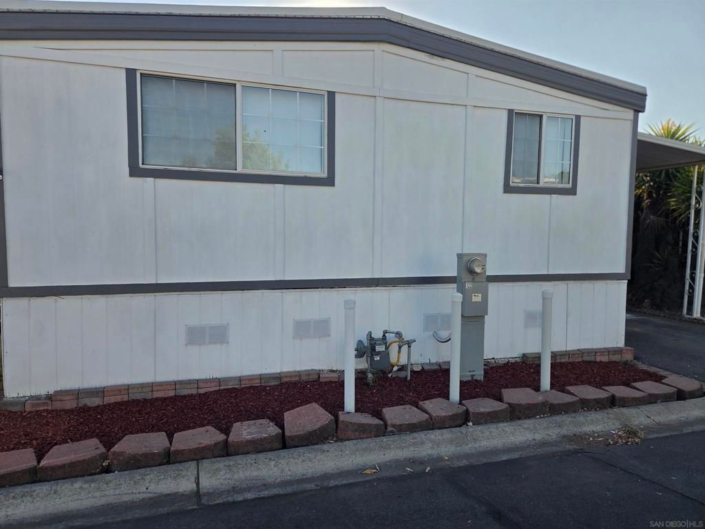 2550 E Valley Parkway 122, Escondido, CA 92027