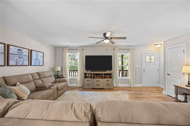 3422 Old Mountain Road, Lexington, NC 27292