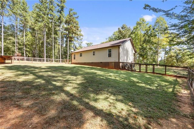 3422 Old Mountain Road, Lexington, NC 27292