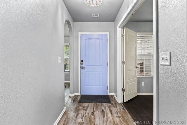 10904 N 117th East Place, Owasso, OK 74055