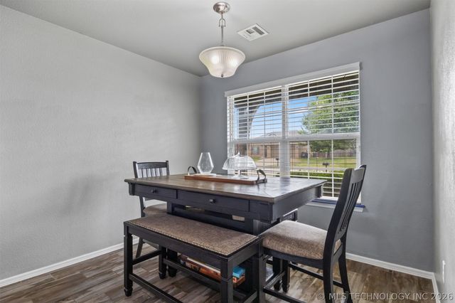 10904 N 117th East Place, Owasso, OK 74055