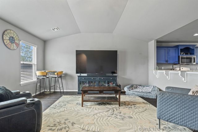 10904 N 117th East Place, Owasso, OK 74055