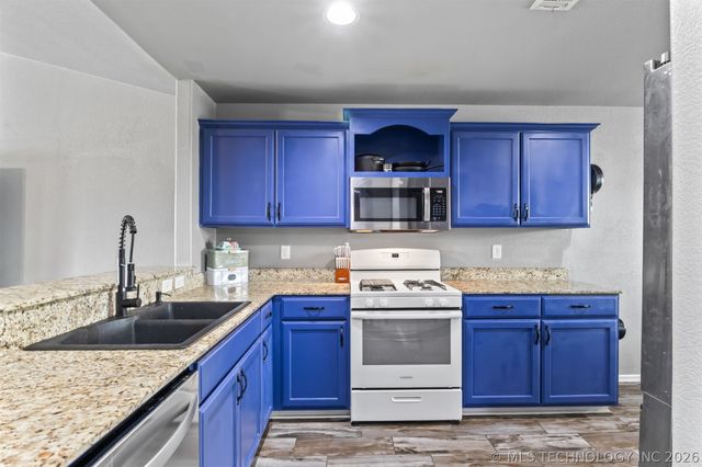 10904 N 117th East Place, Owasso, OK 74055