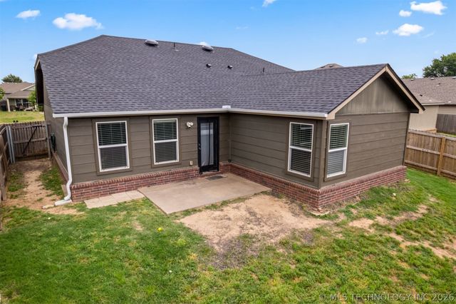 10904 N 117th East Place, Owasso, OK 74055