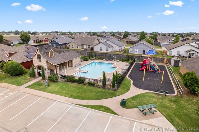 10904 N 117th East Place, Owasso, OK 74055
