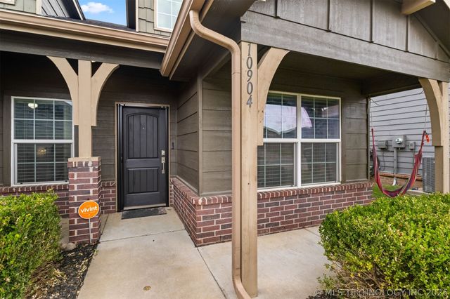 10904 N 117th East Place, Owasso, OK 74055