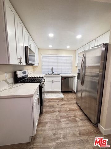 10010 Aspen Circle, Santa Fe Springs, CA 90670