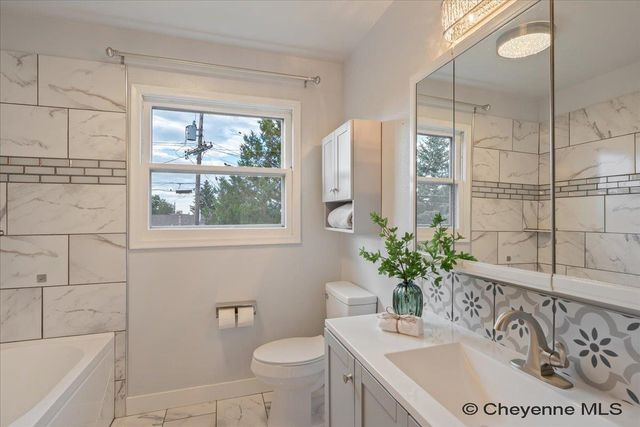 5163 SYCAMORE RD, Cheyenne, WY 82009