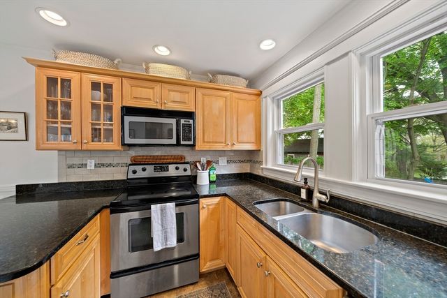 47 Judson St, Braintree, MA 02184