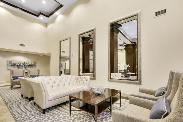 701 S Olive Avenue 823, West Palm Beach, FL 33401