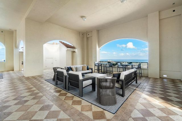 701 S Olive Avenue 823, West Palm Beach, FL 33401