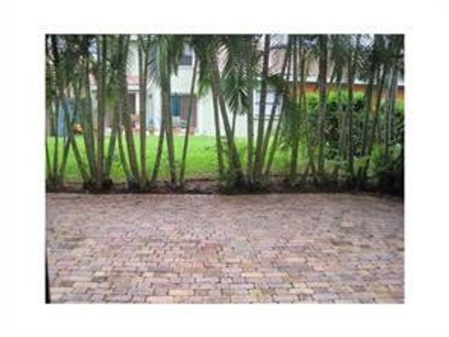 6115 Via Laguna, Boca Raton, FL 33433