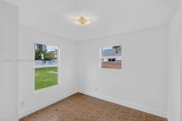 941 SW 7th Place, Florida City, FL 33034