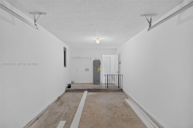 941 SW 7th Place, Florida City, FL 33034