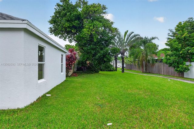 941 SW 7th Place, Florida City, FL 33034
